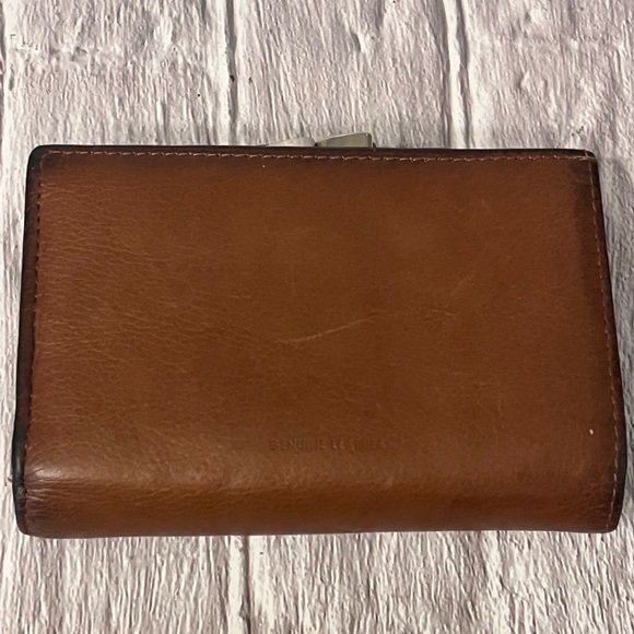 Soft Brown Leather Wallet - Picture 2 of 4